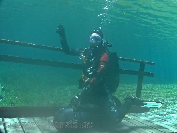 tauchen im grünen see