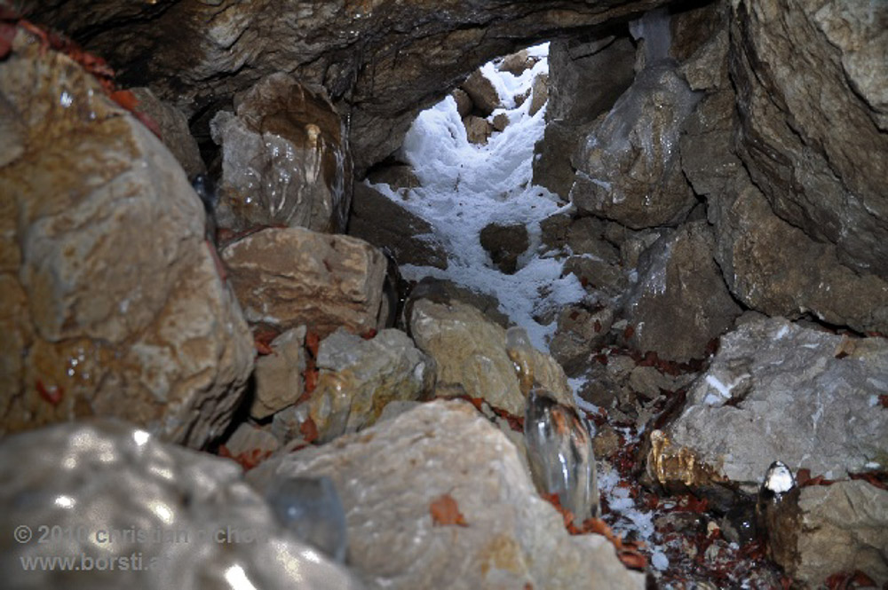 forschen in der kogelgrabenhöhle