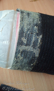 with a piece of sandpaper you can remove the rest of the old glue