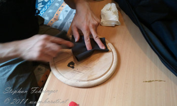Roughen the glue area of the new seals and clean it also