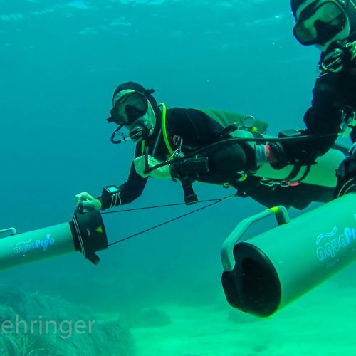 sidemount scooter divers